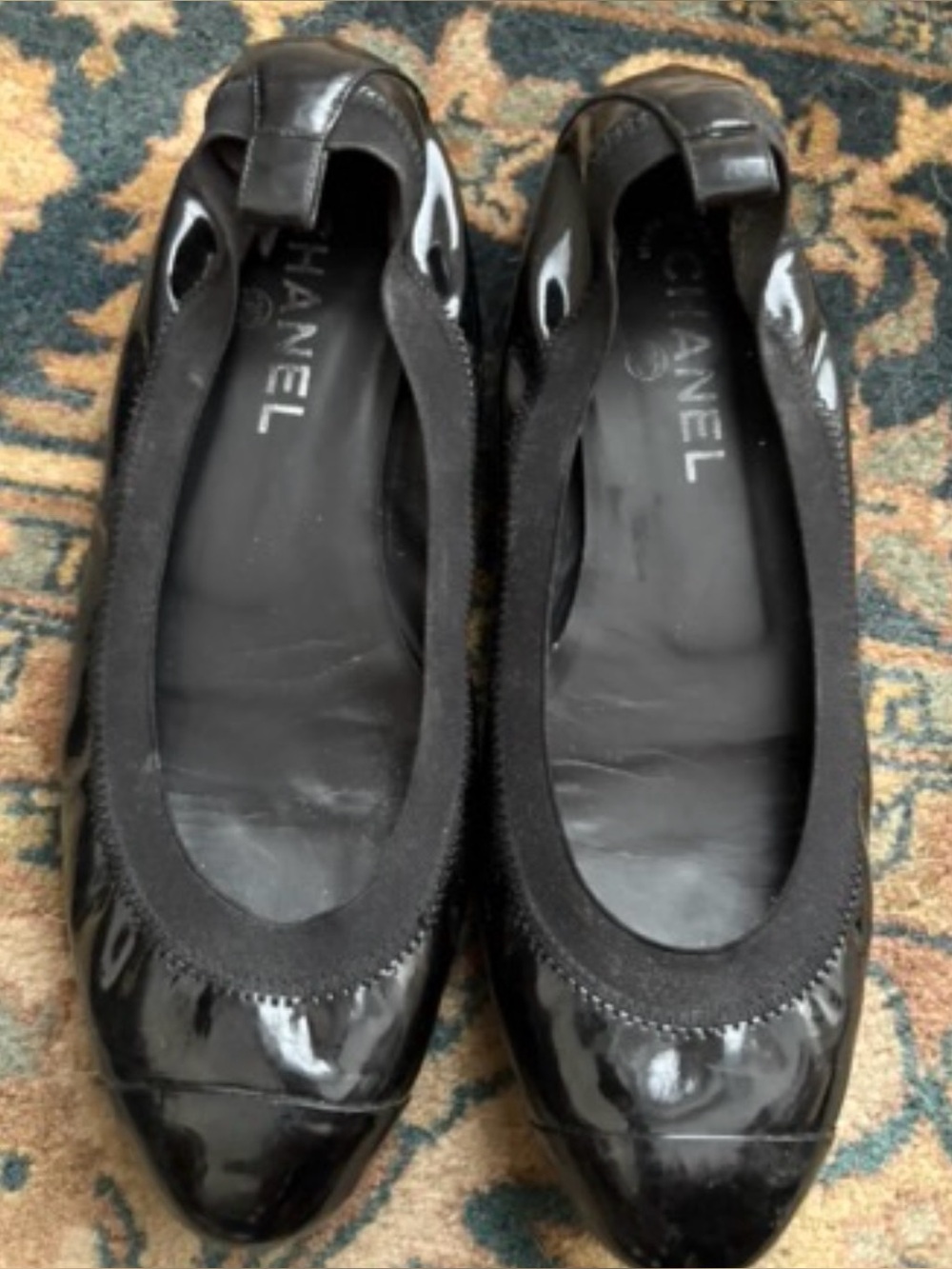 CHANEL Black Patent Leather Ballet Flats with Elastic Trim 38.5 8 8.5